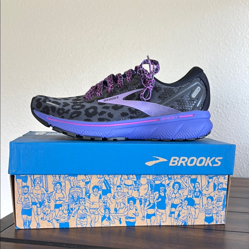 Brooks Women's Athletic Shoes - Black and Purple